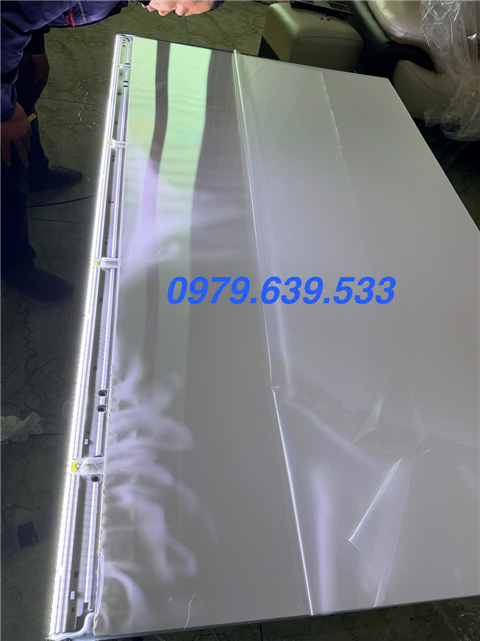Thay Tấm Phản Quang Mica Tivi LG Giá Bao Nhiêu?